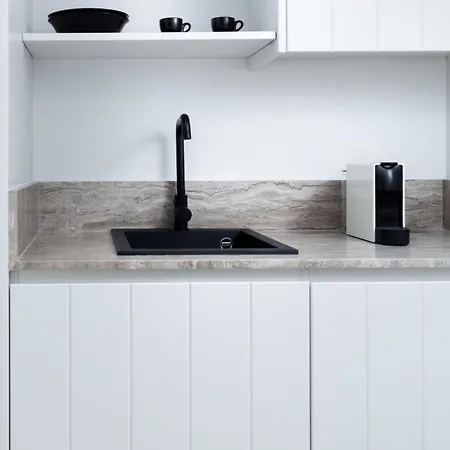 Lägenhetshotell Golden Vista, Beachfront By Explore Ándros