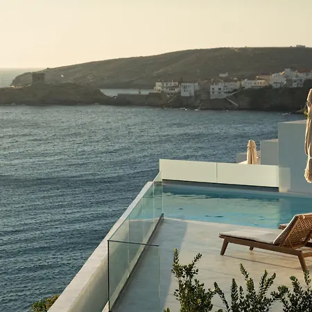 Golden Vista, Beachfront By Explore 4* Ándros