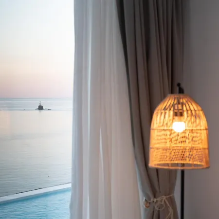 Aparthotel Golden Vista, Beachfront By Explore