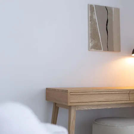 Golden Vista, Beachfront By Explore 4* Ándros