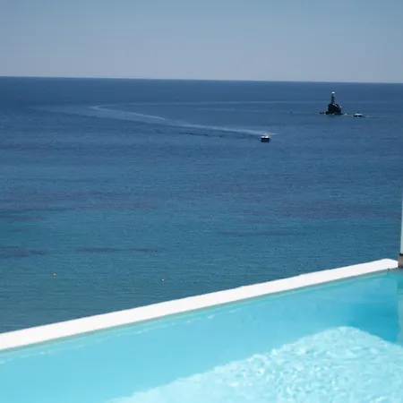 Aparthotel Golden Vista, Beachfront By Explore 4*