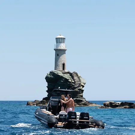 Golden Vista, Beachfront By Explore 4* Ándros