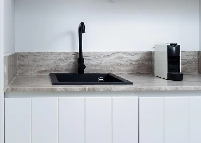 Lägenhetshotell Golden Vista, Beachfront By Explore Ándros