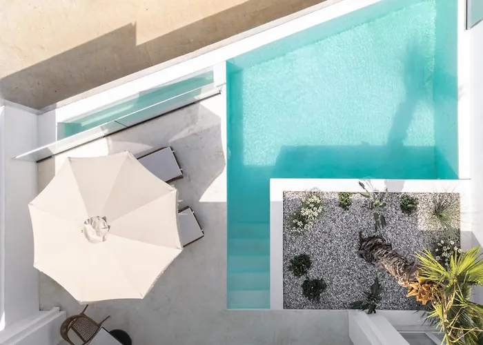 Golden Vista, Beachfront By Explore