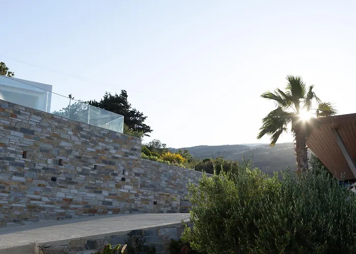 Lägenhetshotell Golden Vista, Beachfront By Explore Ándros