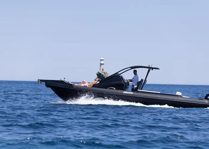 Golden Vista, Beachfront By Explore Aparthotel