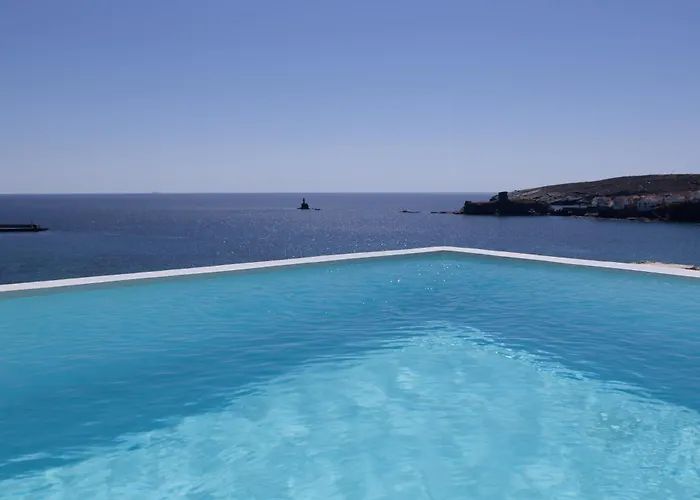 Golden Vista, Beachfront By Explore 4*